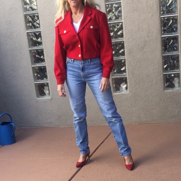 DELETED Vintage 1980’s red wool crop jacket - Picture 2 of 8